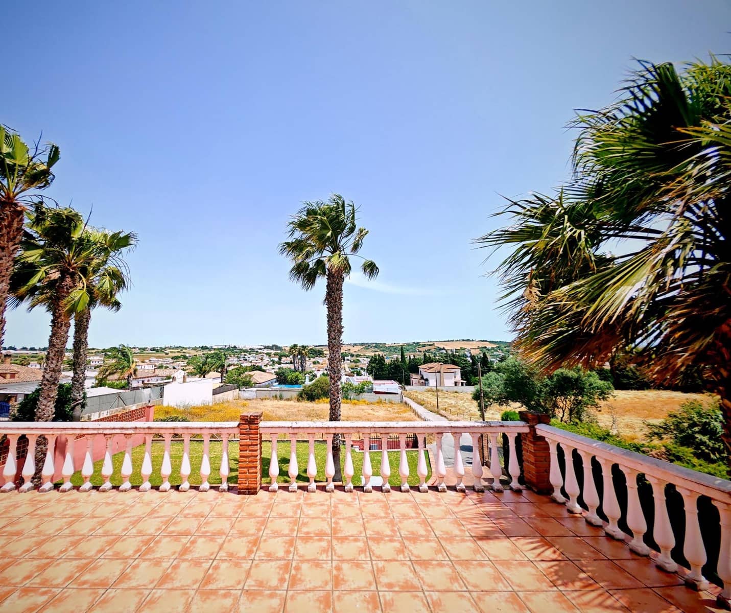 5 soveværelse Villa til salg i Conil de la Frontera med garage - € 368.000 (Ref: 9034720)