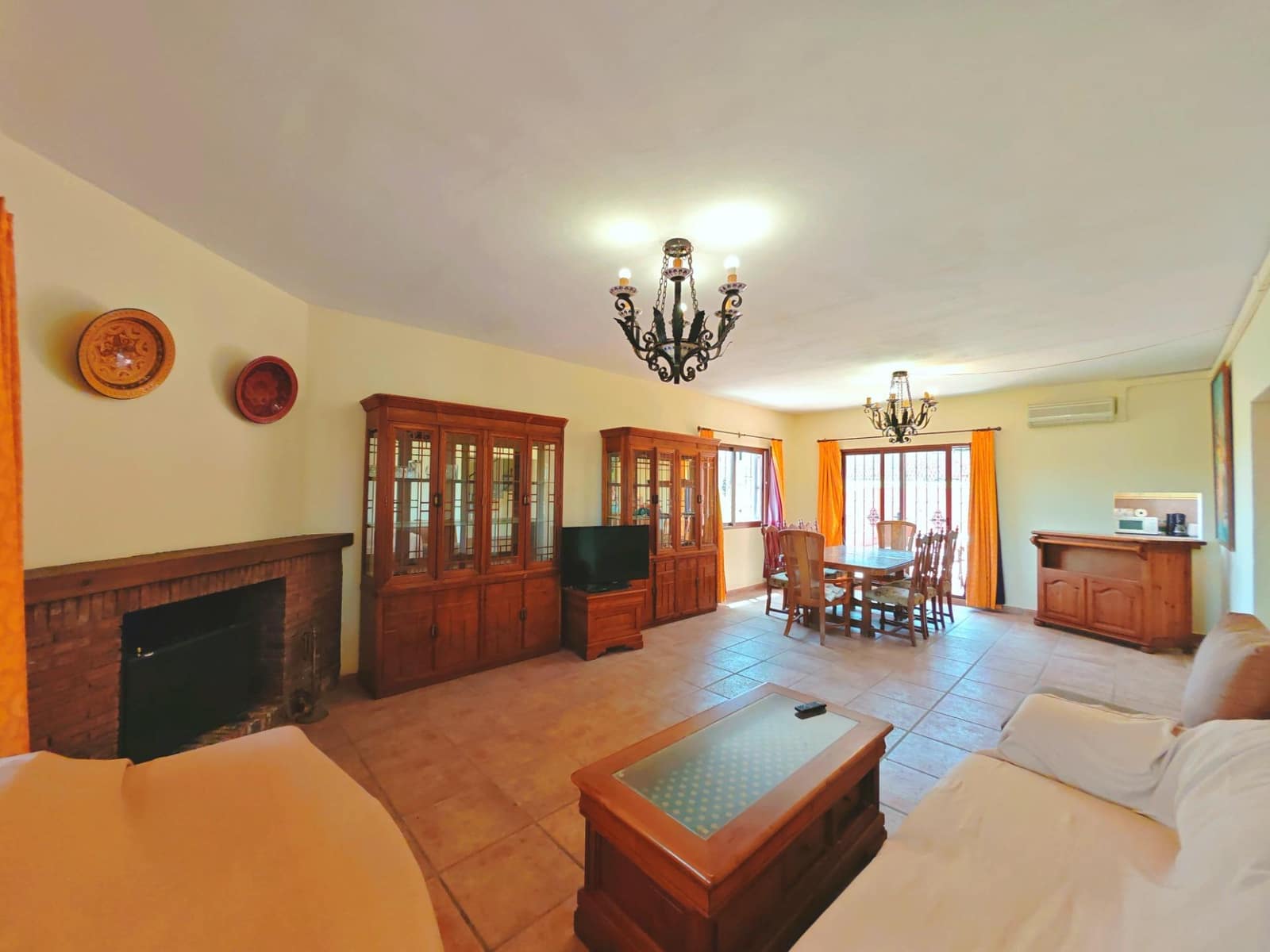 5 soveværelse Villa til salg i Conil de la Frontera med garage - € 368.000 (Ref: 9034720)