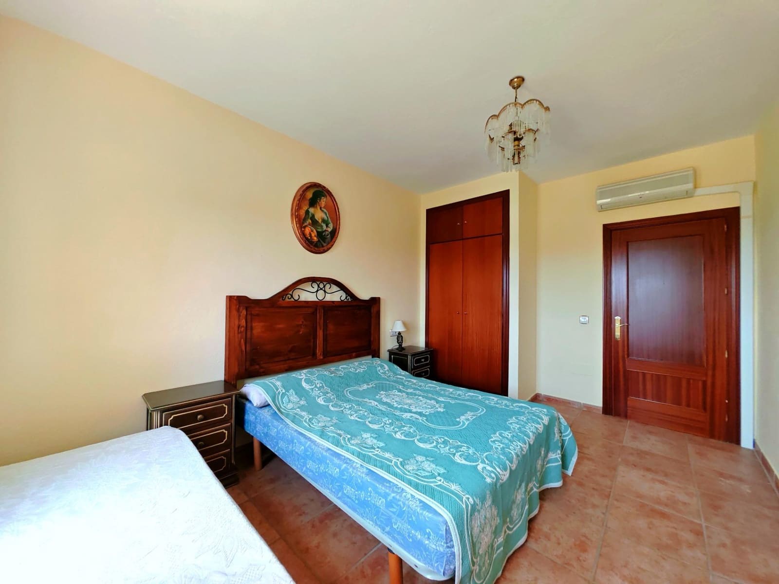 5 soveværelse Villa til salg i Conil de la Frontera med garage - € 368.000 (Ref: 9034720)