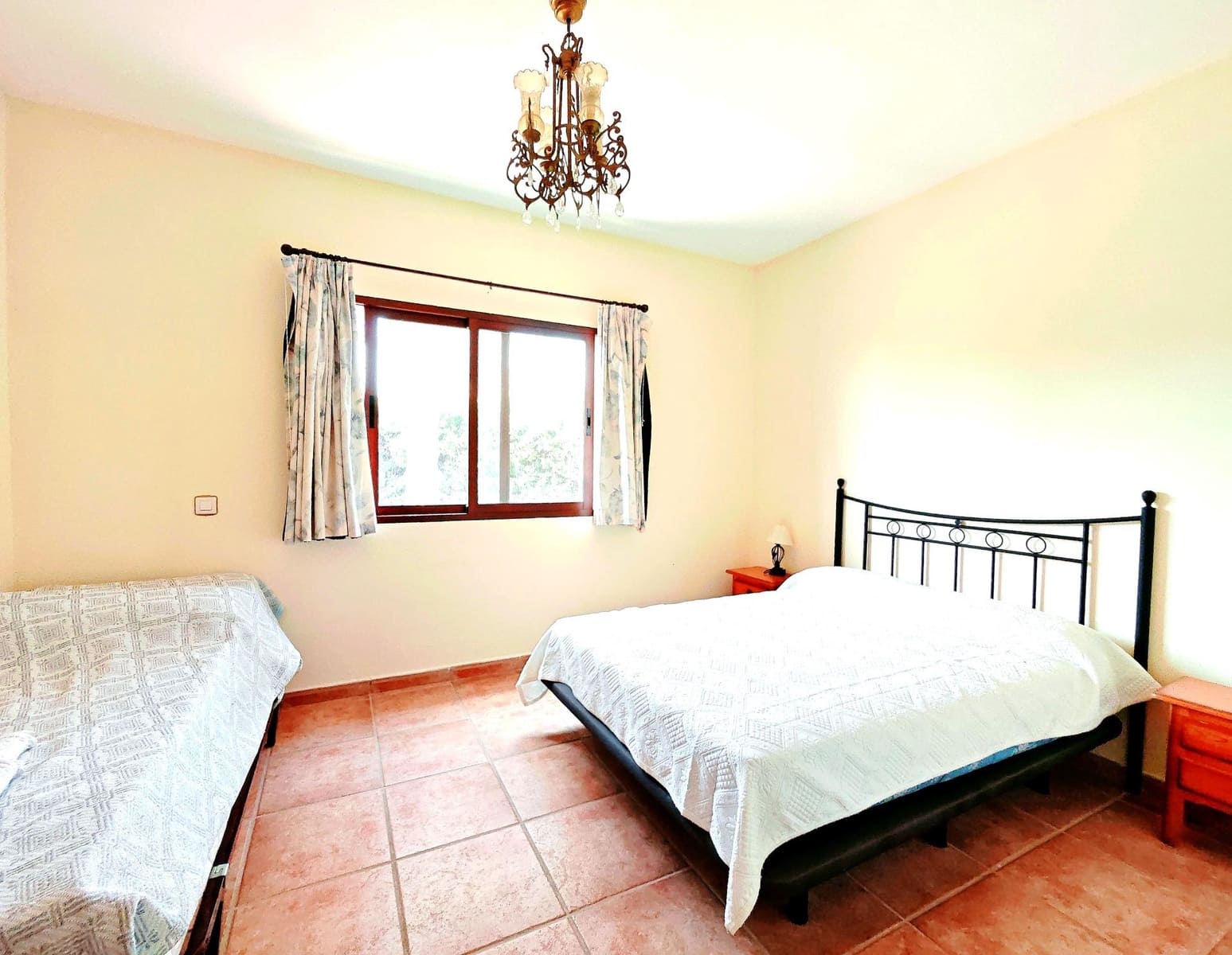 5 soveværelse Villa til salg i Conil de la Frontera med garage - € 368.000 (Ref: 9034720)