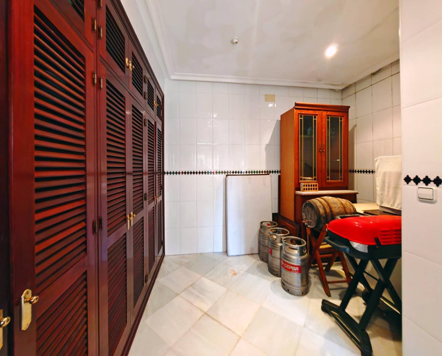 4 chambre Villa/Maison à vendre à Chiclana de la Frontera avec piscine garage - 600 000 € (Ref: 9073526)