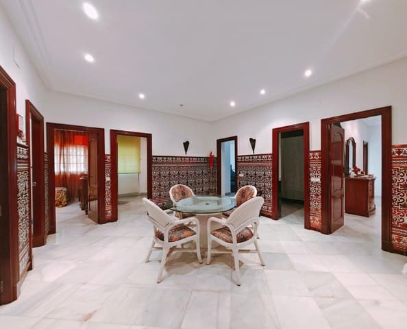 4 chambre Villa/Maison à vendre à Chiclana de la Frontera avec piscine garage - 600 000 € (Ref: 9073526)