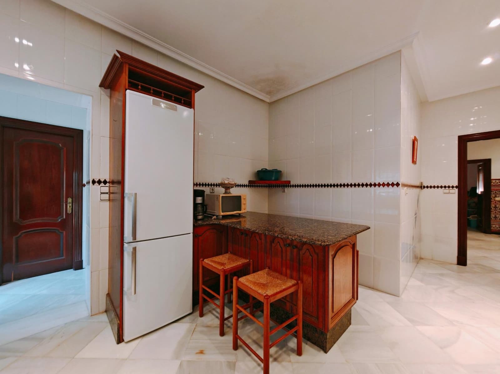 4 chambre Villa/Maison à vendre à Chiclana de la Frontera avec piscine garage - 600 000 € (Ref: 9073526)