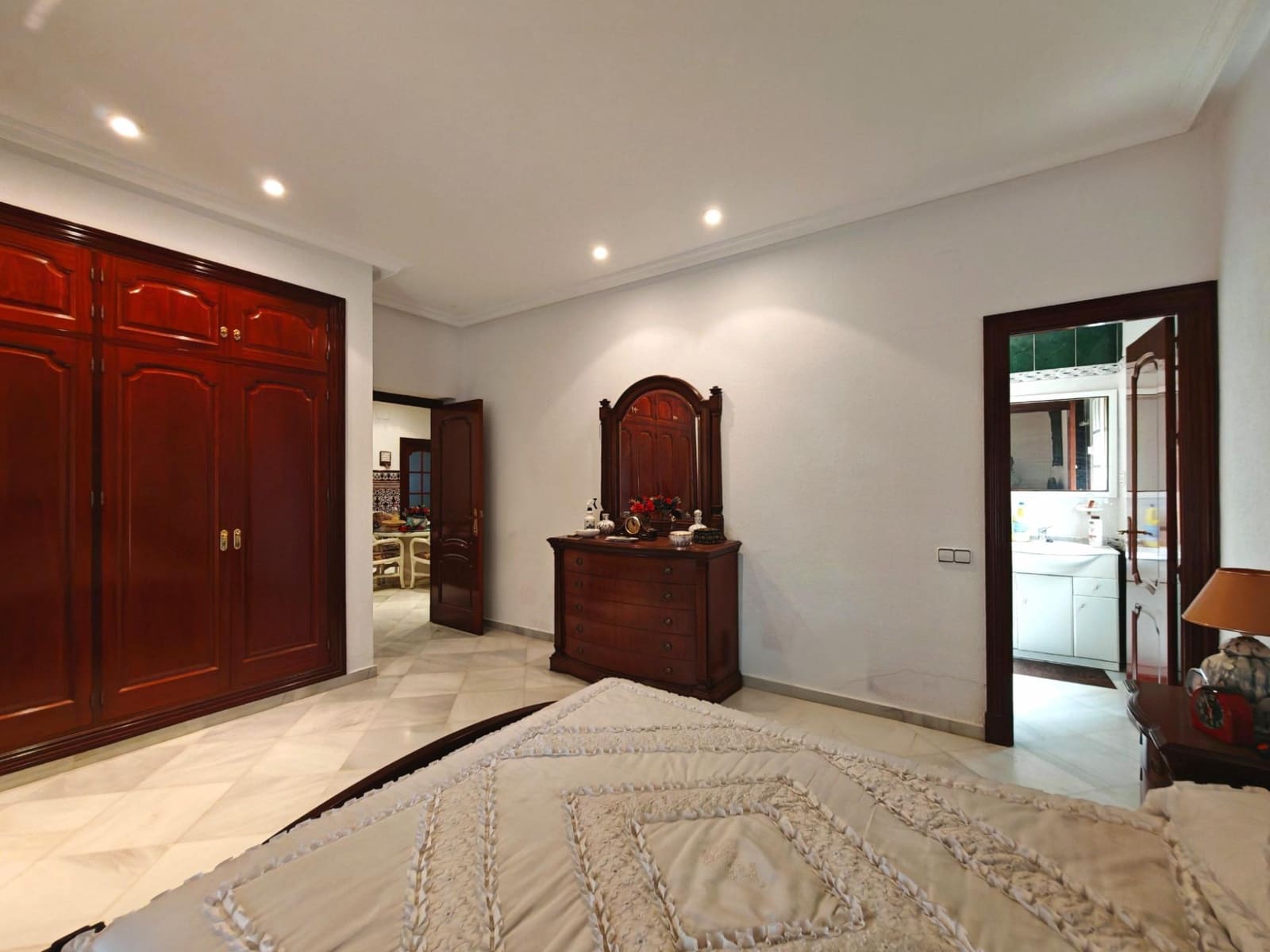 4 chambre Villa/Maison à vendre à Chiclana de la Frontera avec piscine garage - 600 000 € (Ref: 9073526)