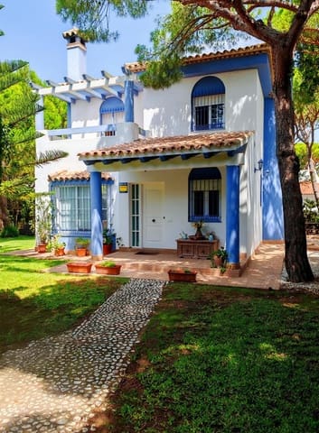 4 sovrum Villa till salu i Conil de la Frontera med pool garage - 925 000 € (Ref: 9143566)