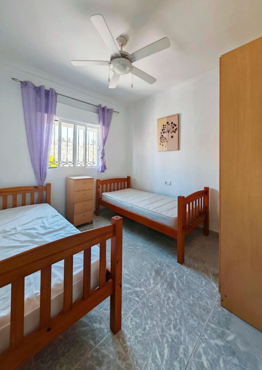 4 sypialnia Willa na sprzedaż w Chiclana de la Frontera z basenem garażem - 325 000 € (Ref: 9193927)