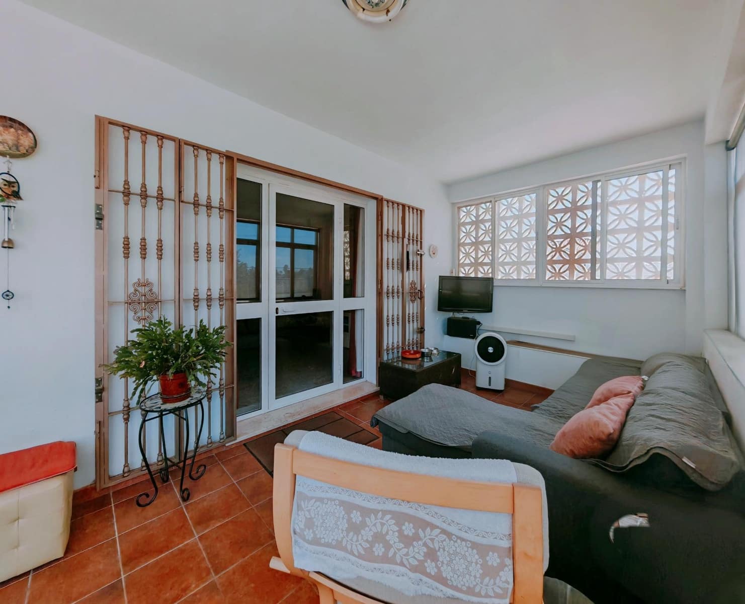 4 sypialnia Willa na sprzedaż w Chiclana de la Frontera z basenem garażem - 325 000 € (Ref: 9193927)