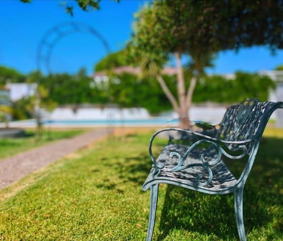 4 bedroom Villa for sale in Chiclana de la Frontera with pool garage - € 325,000 (Ref: 9193927)