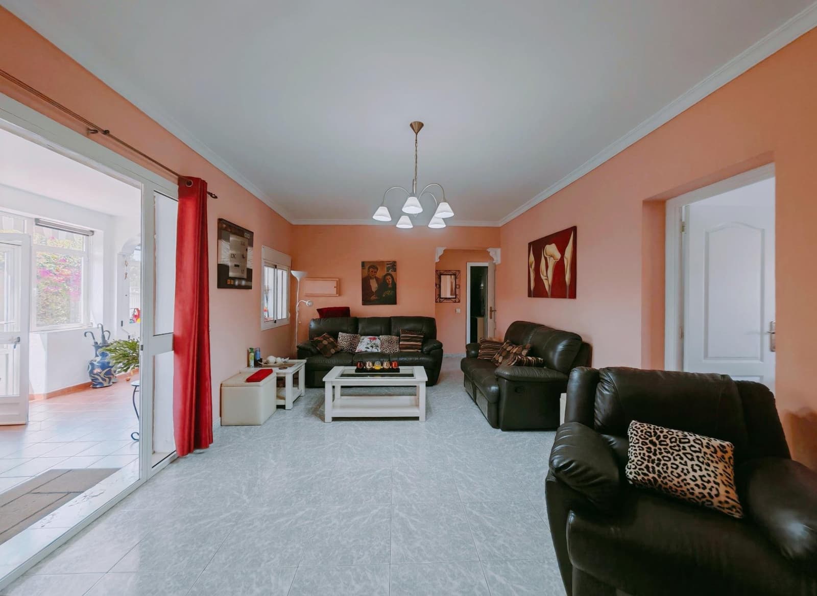 4 sypialnia Willa na sprzedaż w Chiclana de la Frontera z basenem garażem - 325 000 € (Ref: 9193927)