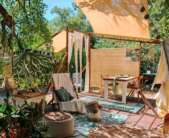 4 bedroom Business for sale in Chiclana de la Frontera - € 390,000 (Ref: 9226894)