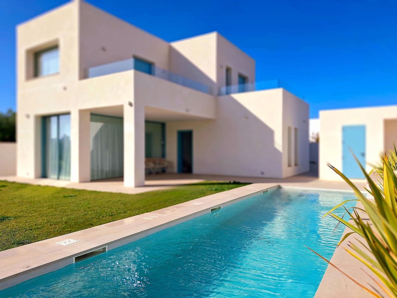 4 bedroom Villa for sale in Conil de la Frontera with pool garage - € 1,150,000 (Ref: 9262776)