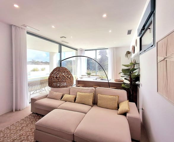 4 soveværelse Villa til salg i Conil de la Frontera med swimmingpool garage - € 1.150.000 (Ref: 9262776)