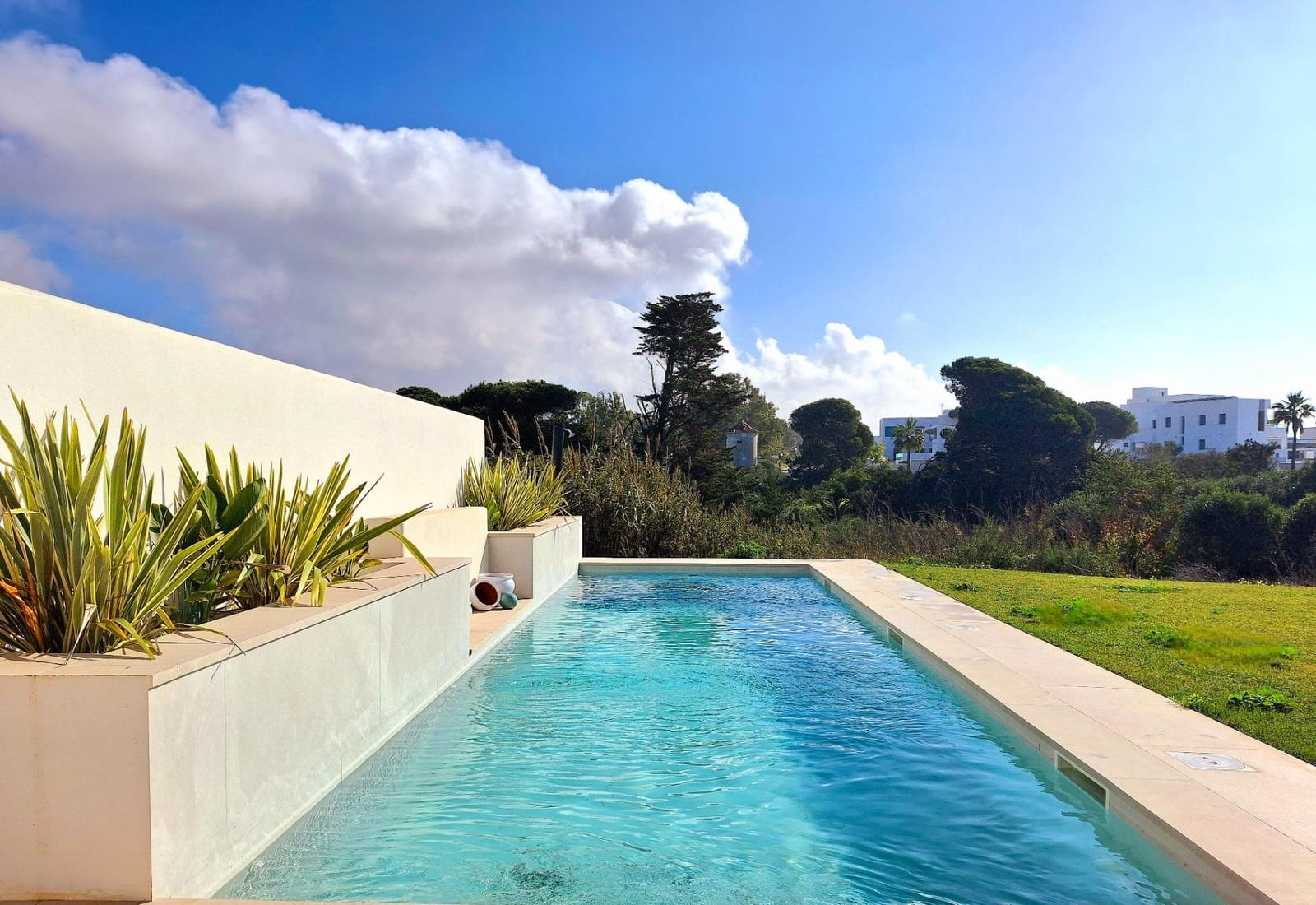 Chalet de 4 habitaciones en Conil de la Frontera en venta con piscina garaje - 1.100.000 € (Ref: 9262776)