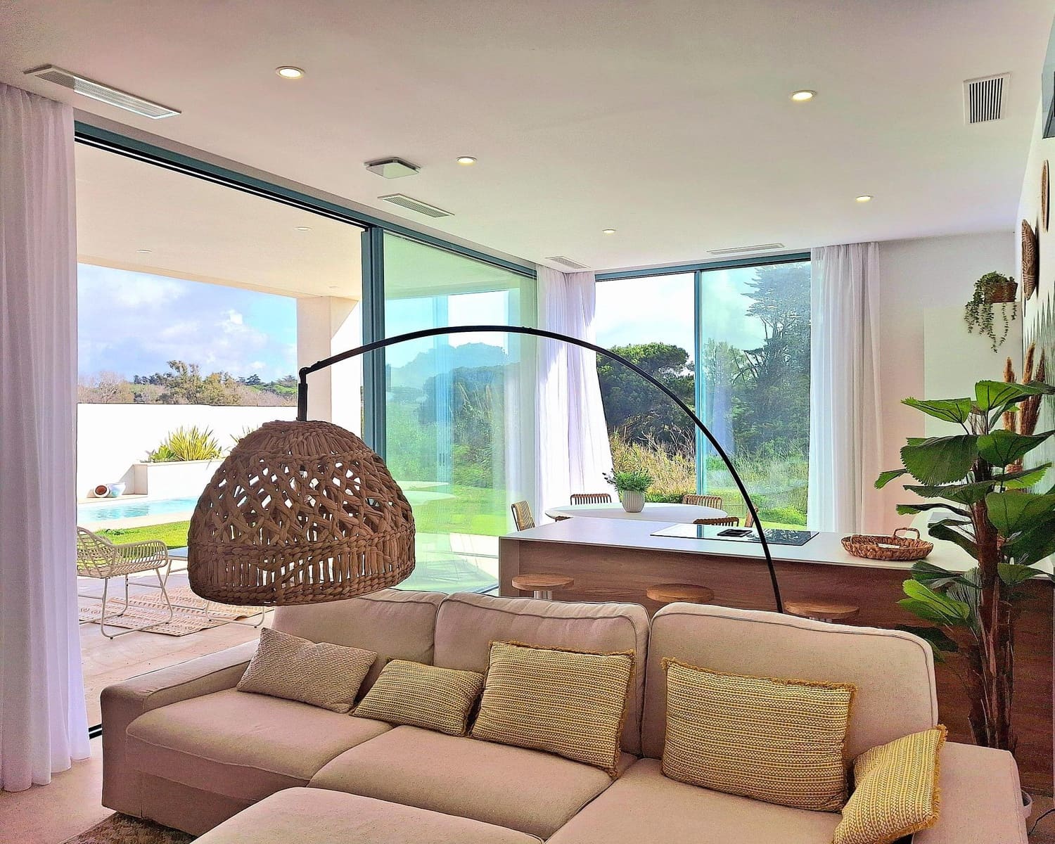 Chalet de 4 habitaciones en Conil de la Frontera en venta con piscina garaje - 1.100.000 € (Ref: 9262776)