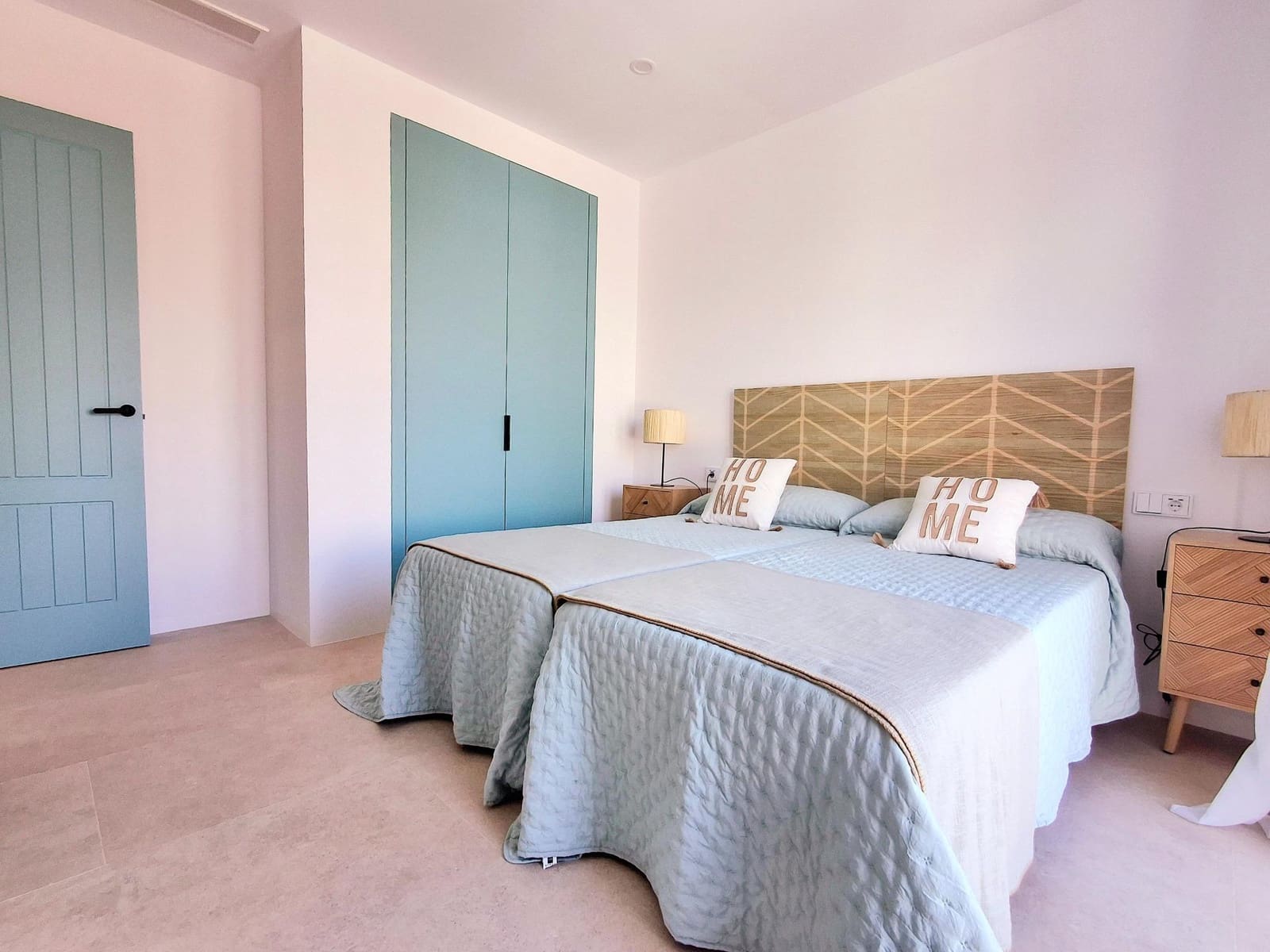 Chalet de 4 habitaciones en Conil de la Frontera en venta con piscina garaje - 1.100.000 € (Ref: 9262776)