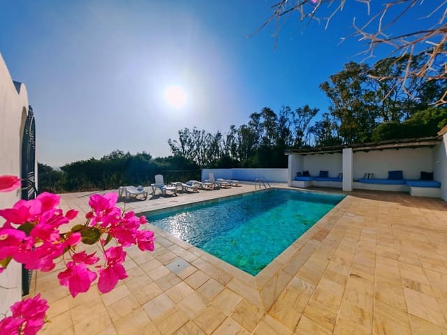 7 soveværelse Villa til salg i Barbate med swimmingpool garage - € 680.000 (Ref: 9301206)