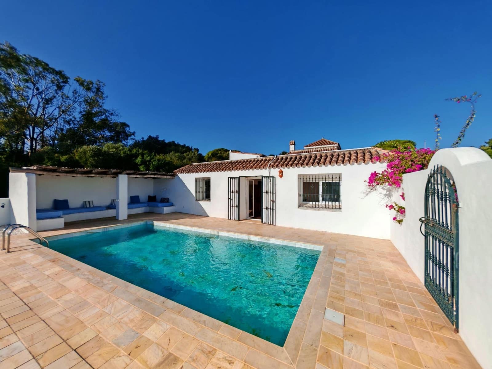 7 soveværelse Villa til salg i Barbate med swimmingpool garage - € 680.000 (Ref: 9301206)