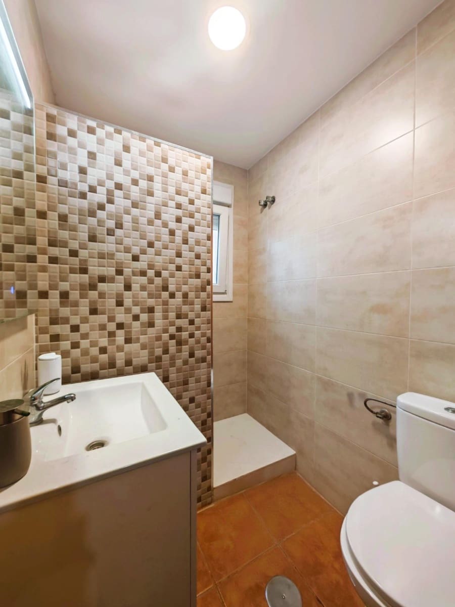 3 slaapkamer Villa te koop in Chiclana de la Frontera met zwembad - € 275.000 (Ref: 9344949)