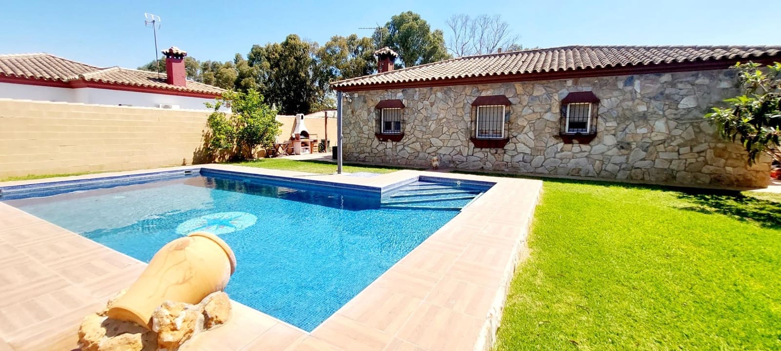 3 slaapkamer Villa te koop in Chiclana de la Frontera met zwembad - € 275.000 (Ref: 9344949)