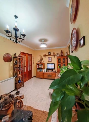 3 bedroom Villa for sale in Chiclana de la Frontera with pool - € 330,000 (Ref: 9353762)