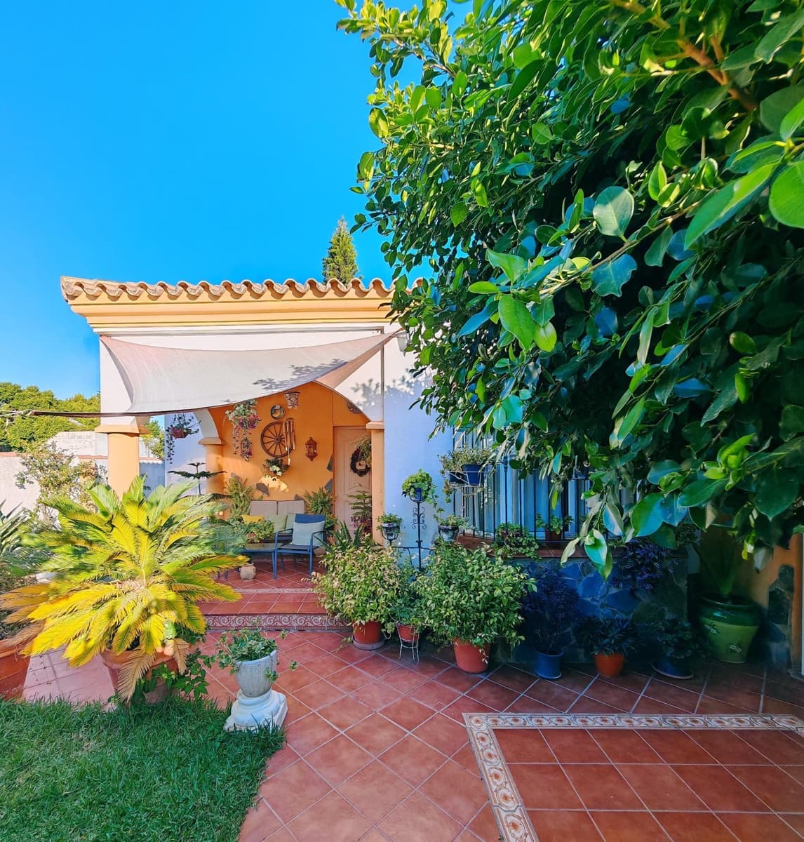 3 bedroom Villa for sale in Chiclana de la Frontera with pool - € 330,000 (Ref: 9353762)