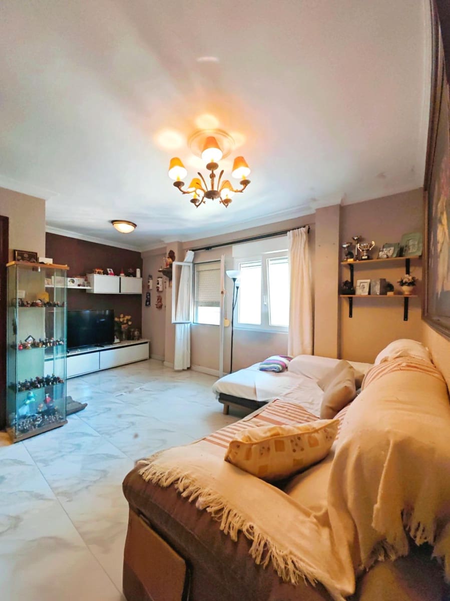 4 soverom Leilighet til salgs i Cadiz by - € 415 000 (Ref: 9359414)