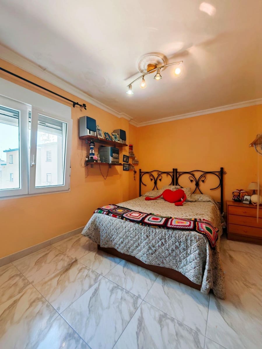 4 soverom Leilighet til salgs i Cadiz by - € 415 000 (Ref: 9359414)