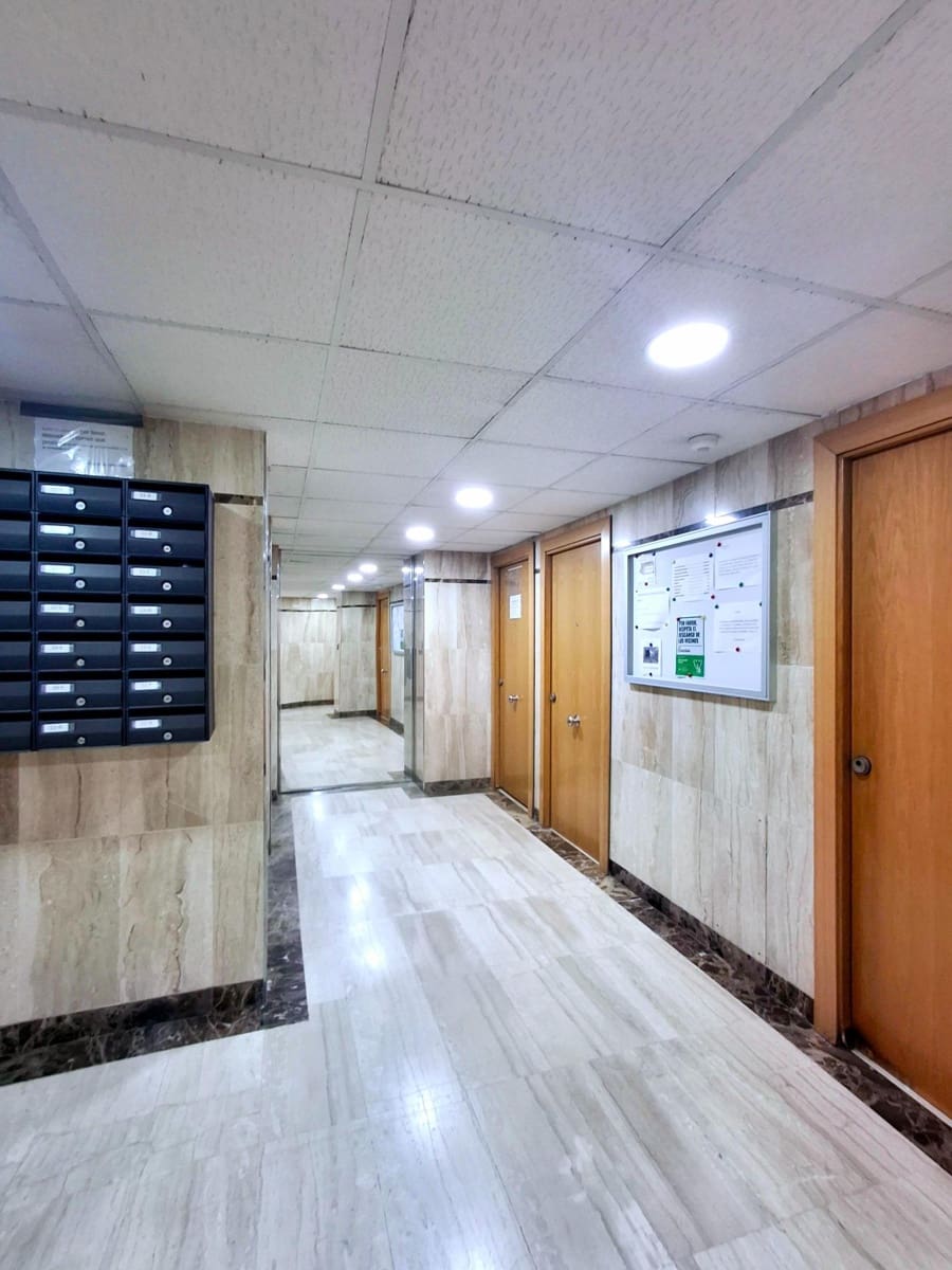 4 soverom Leilighet til salgs i Cadiz by - € 415 000 (Ref: 9359414)