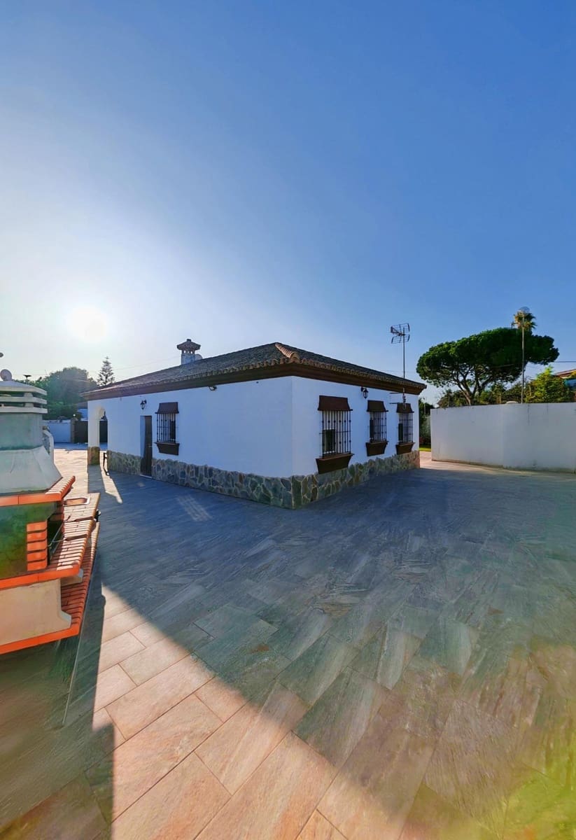 3 quarto Moradia para venda em Chiclana de la Frontera com garagem - 335 000 € (Ref: 9391095)