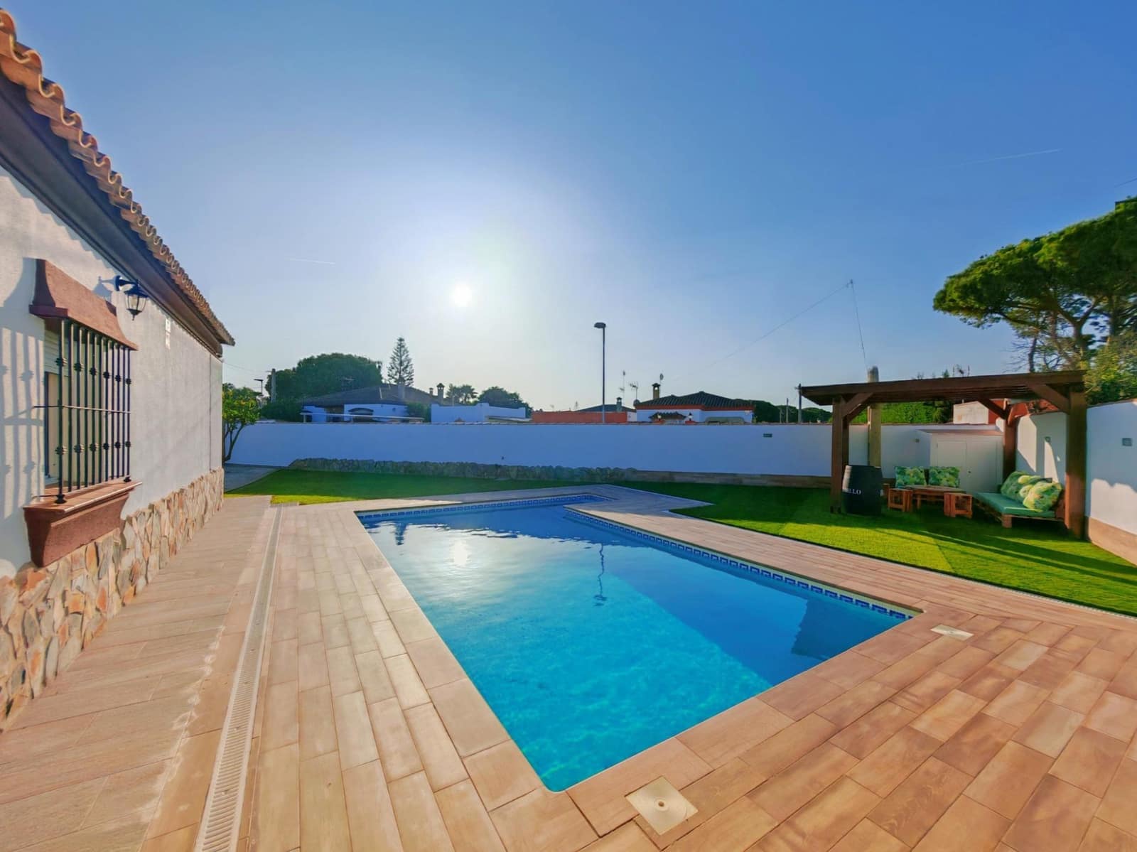 3 quarto Moradia para venda em Chiclana de la Frontera com garagem - 335 000 € (Ref: 9391095)