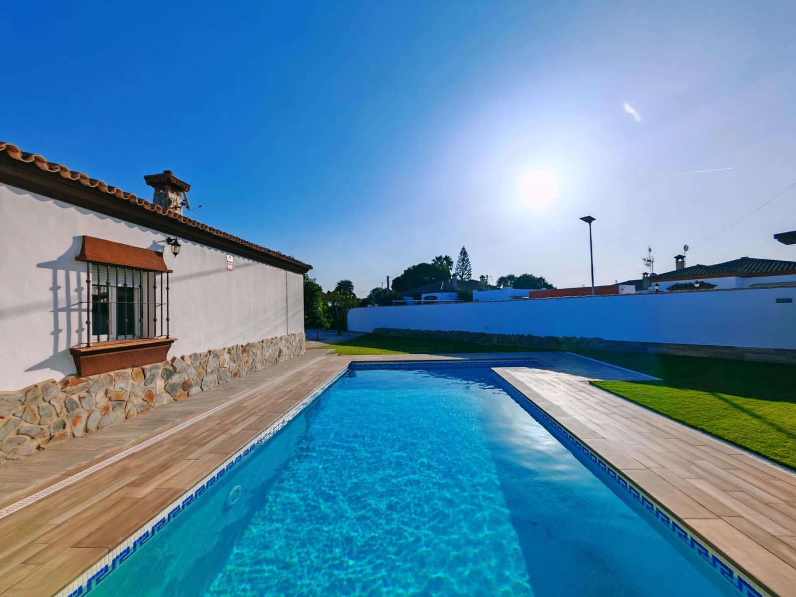 3 quarto Moradia para venda em Chiclana de la Frontera com garagem - 335 000 € (Ref: 9391095)