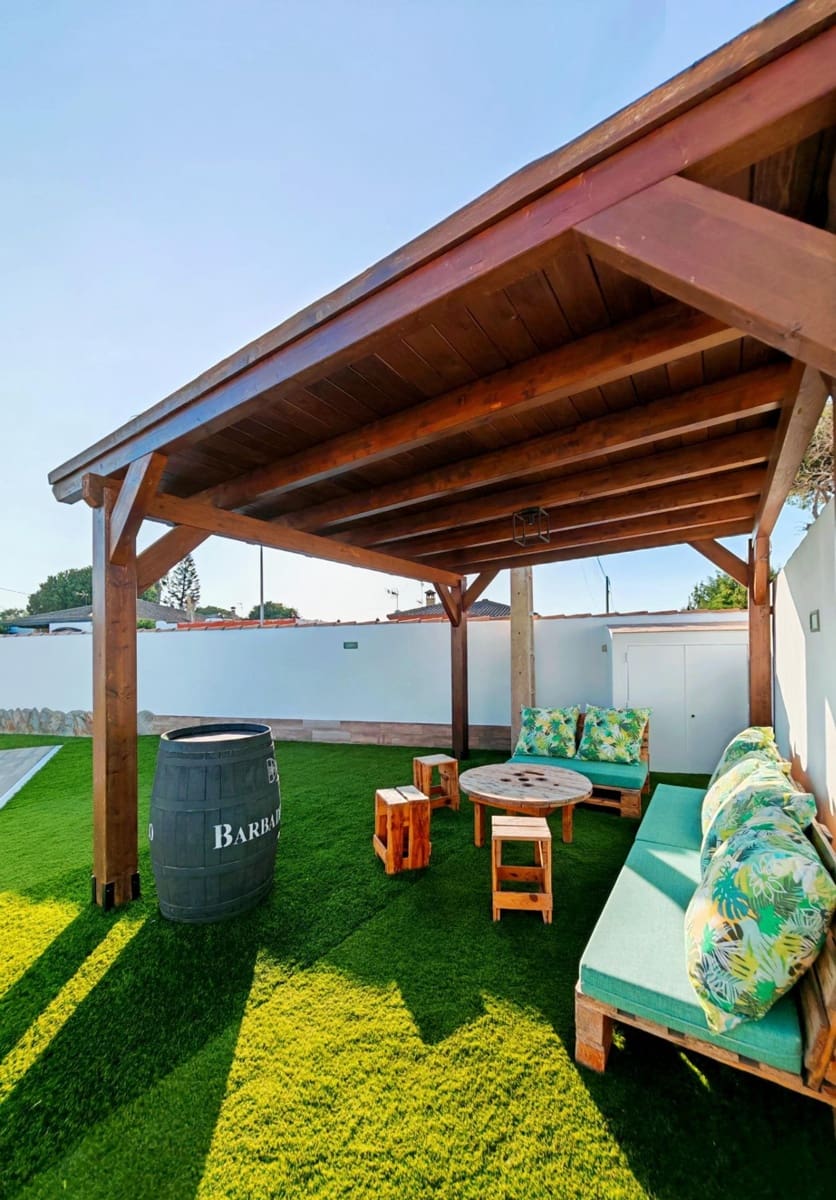 3 quarto Moradia para venda em Chiclana de la Frontera com garagem - 335 000 € (Ref: 9391095)