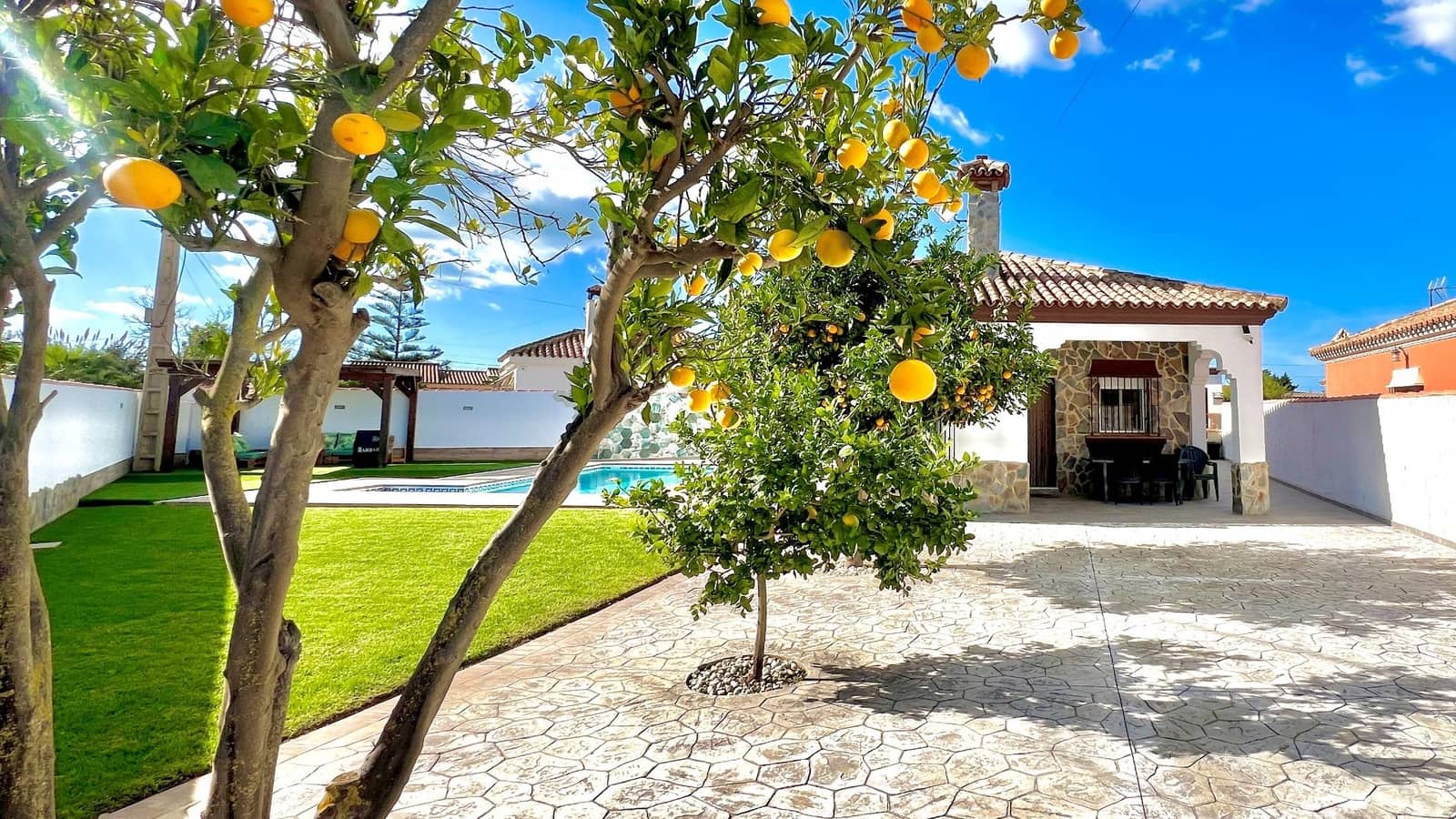 3 quarto Moradia para venda em Chiclana de la Frontera com garagem - 335 000 € (Ref: 9391095)