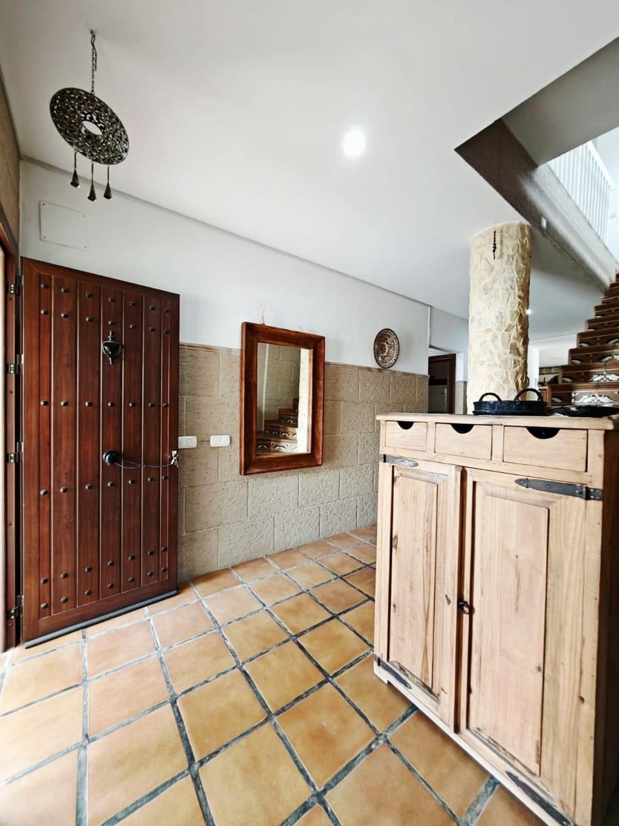 3 quarto Moradia para venda em Chiclana de la Frontera com piscina garagem - 432 990 € (Ref: 9440208)