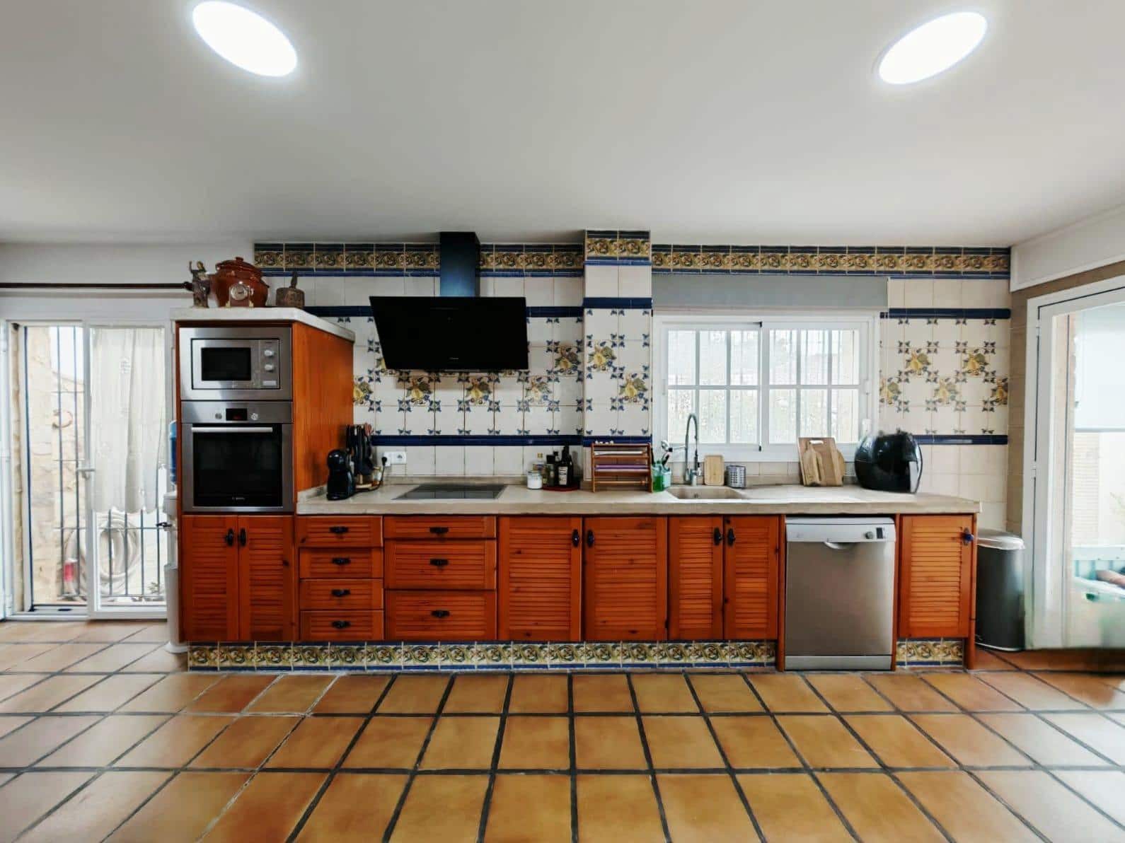 3 quarto Moradia para venda em Chiclana de la Frontera com piscina garagem - 432 990 € (Ref: 9440208)