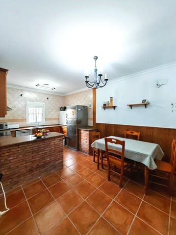 3 chambre Maison de Ville à vendre à Conil de la Frontera - 279 000 € (Ref: 9452279)