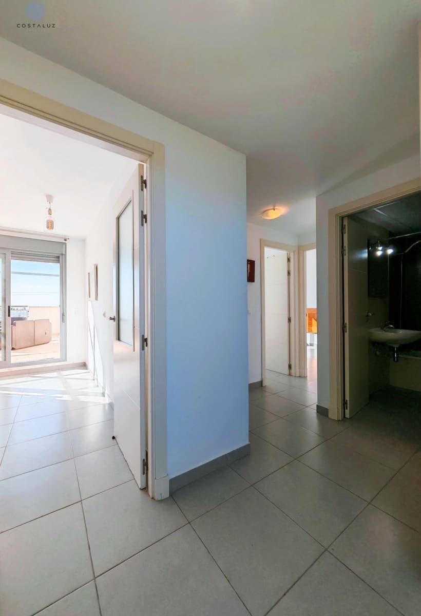 2 makuuhuone Huoneisto myytävänä paikassa Conil de la Frontera mukana uima-altaan 
autotalli - 295 000 € (Ref: 9504459)