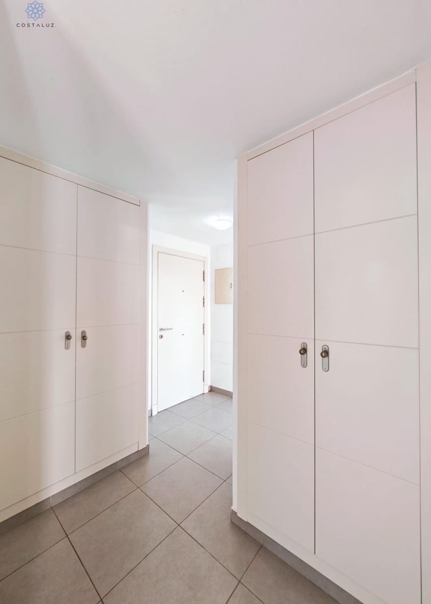 2 makuuhuone Huoneisto myytävänä paikassa Conil de la Frontera mukana uima-altaan 
autotalli - 295 000 € (Ref: 9504459)