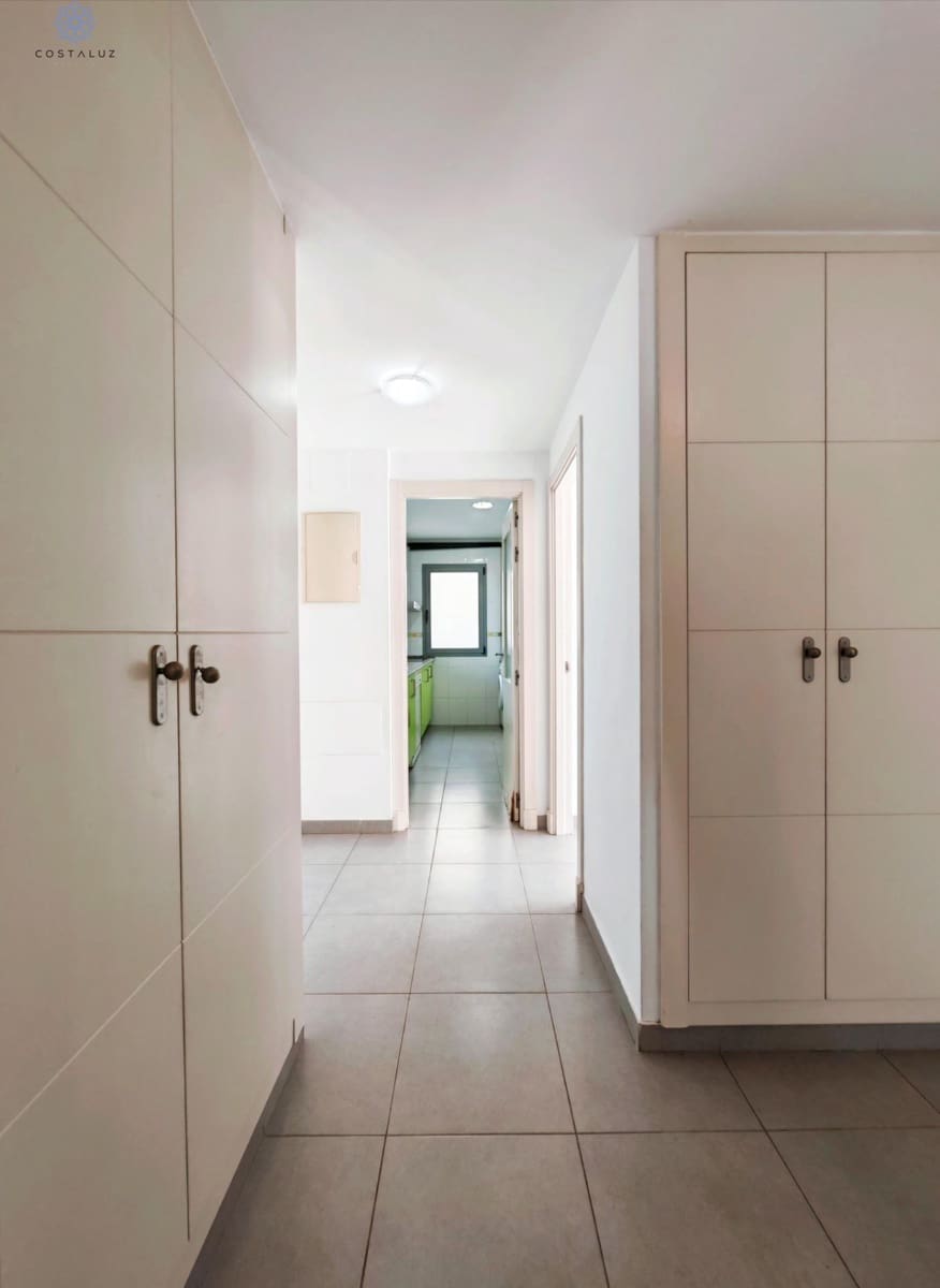 2 makuuhuone Huoneisto myytävänä paikassa Conil de la Frontera mukana uima-altaan 
autotalli - 295 000 € (Ref: 9504459)