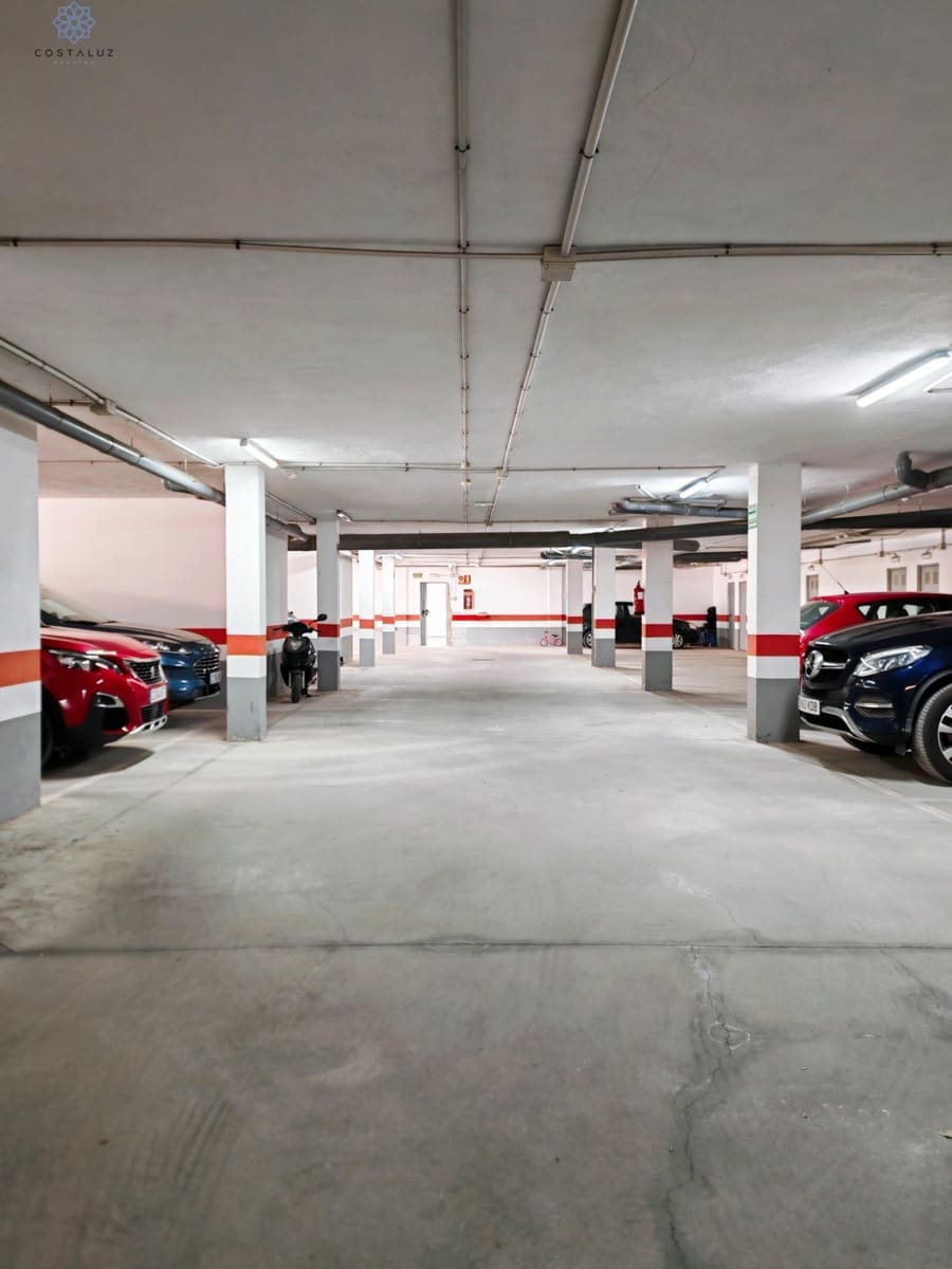 2 makuuhuone Huoneisto myytävänä paikassa Conil de la Frontera mukana uima-altaan 
autotalli - 295 000 € (Ref: 9504459)