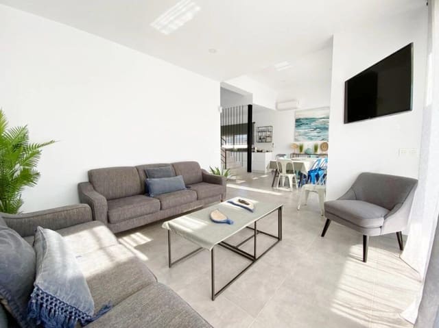 Chalet de 4 habitaciones en Conil de la Frontera en venta con piscina garaje - 980.000 € (Ref: 9548405)