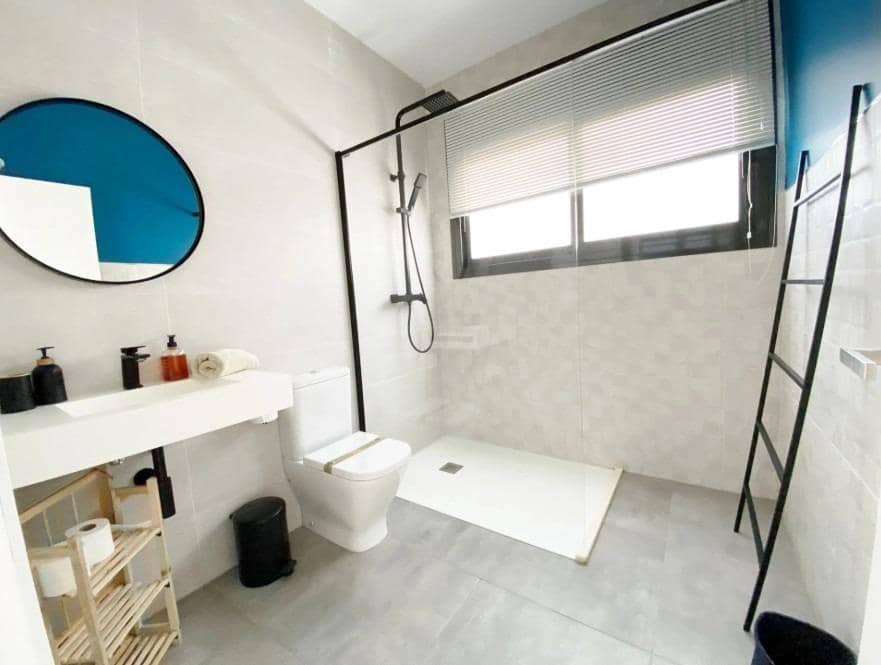 Chalet de 4 habitaciones en Conil de la Frontera en venta con piscina garaje - 980.000 € (Ref: 9548405)