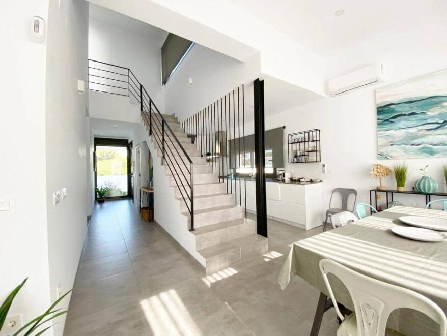 4 bedroom Villa for sale in Conil de la Frontera with pool garage - € 980,000 (Ref: 9548405)