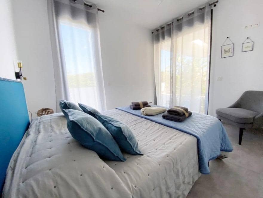 4 bedroom Villa for sale in Conil de la Frontera with pool garage - € 980,000 (Ref: 9548405)