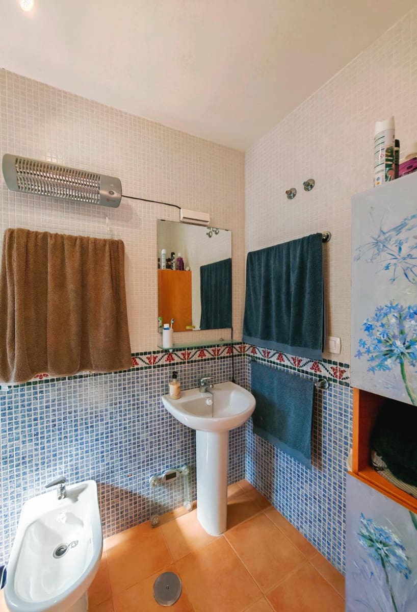 2 bedroom Villa for sale in Chiclana de la Frontera with pool garage - € 350,000 (Ref: 9616041)