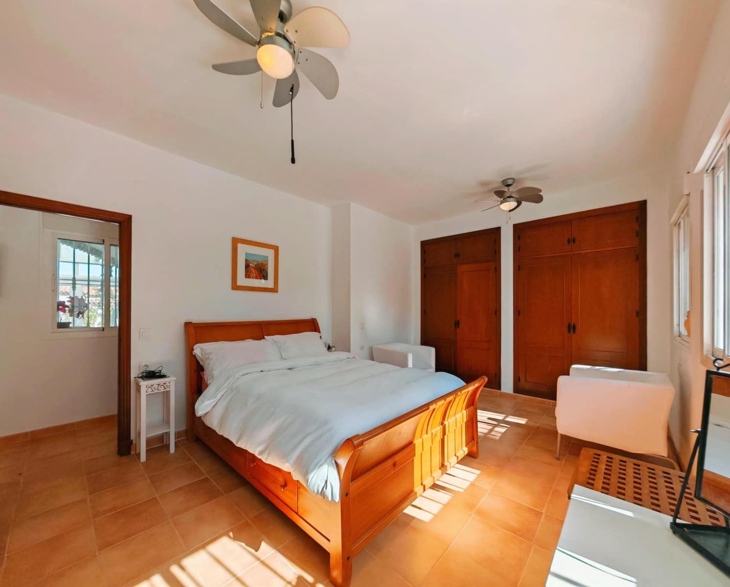 2 bedroom Villa for sale in Chiclana de la Frontera with pool garage - € 350,000 (Ref: 9616041)