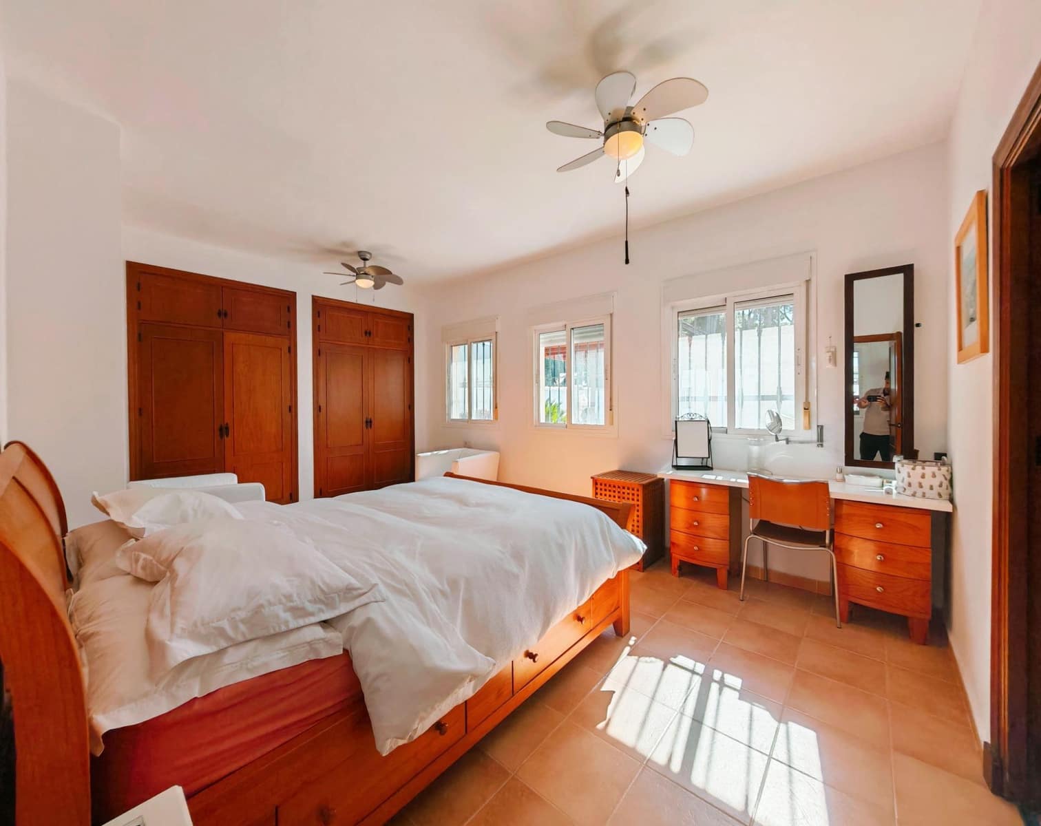 3 bedroom Villa for sale in Chiclana de la Frontera with pool garage - € 350,000 (Ref: 9616041)