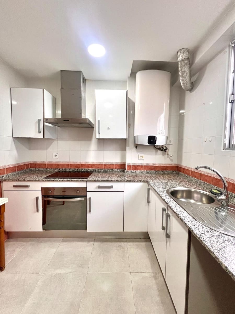 3 sovrum Lägenhet till salu i Chiclana de la Frontera - 140 000 € (Ref: 9616042)