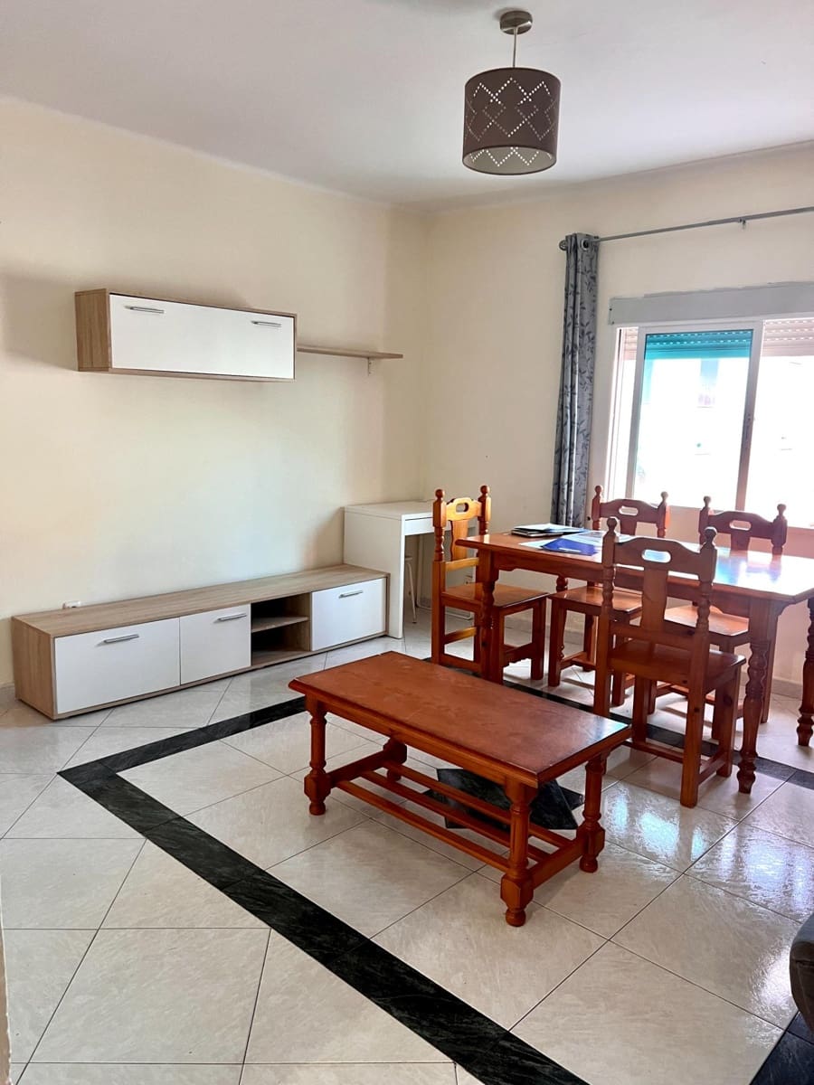 3 sovrum Lägenhet till salu i Chiclana de la Frontera - 140 000 € (Ref: 9616042)