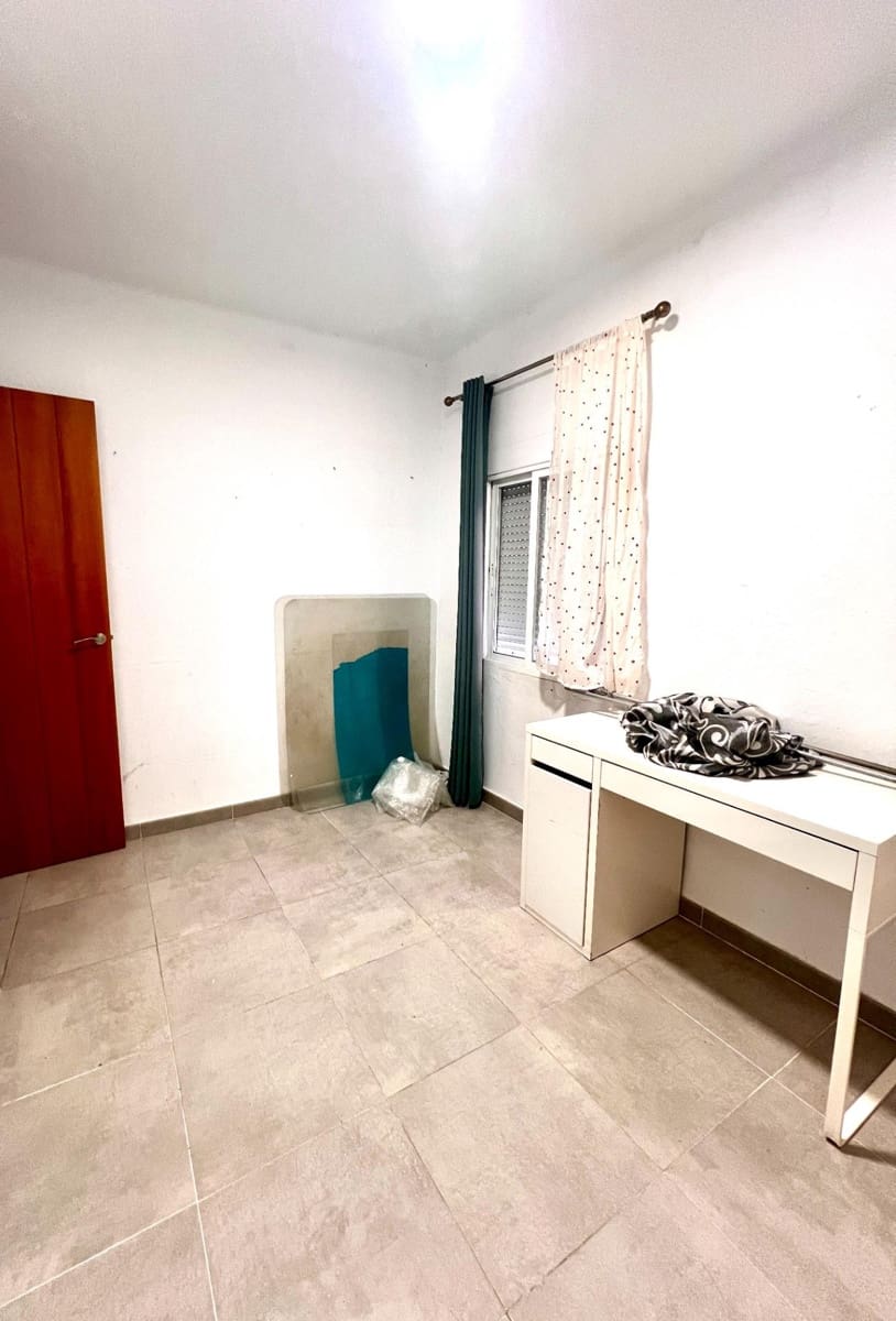 3 sovrum Lägenhet till salu i Chiclana de la Frontera - 140 000 € (Ref: 9616042)